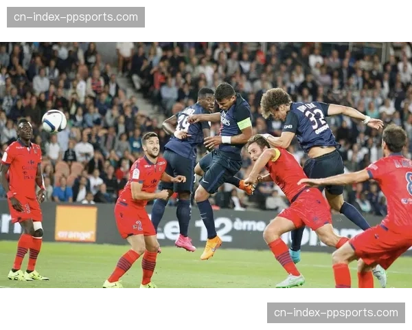 欧冠将测试新型门线技术与半自动越位系统，为2026-27赛季全面启用做准备